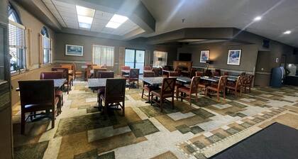 King Suite Living Room Non-Smoking