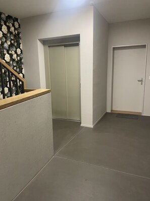 内部エントランス