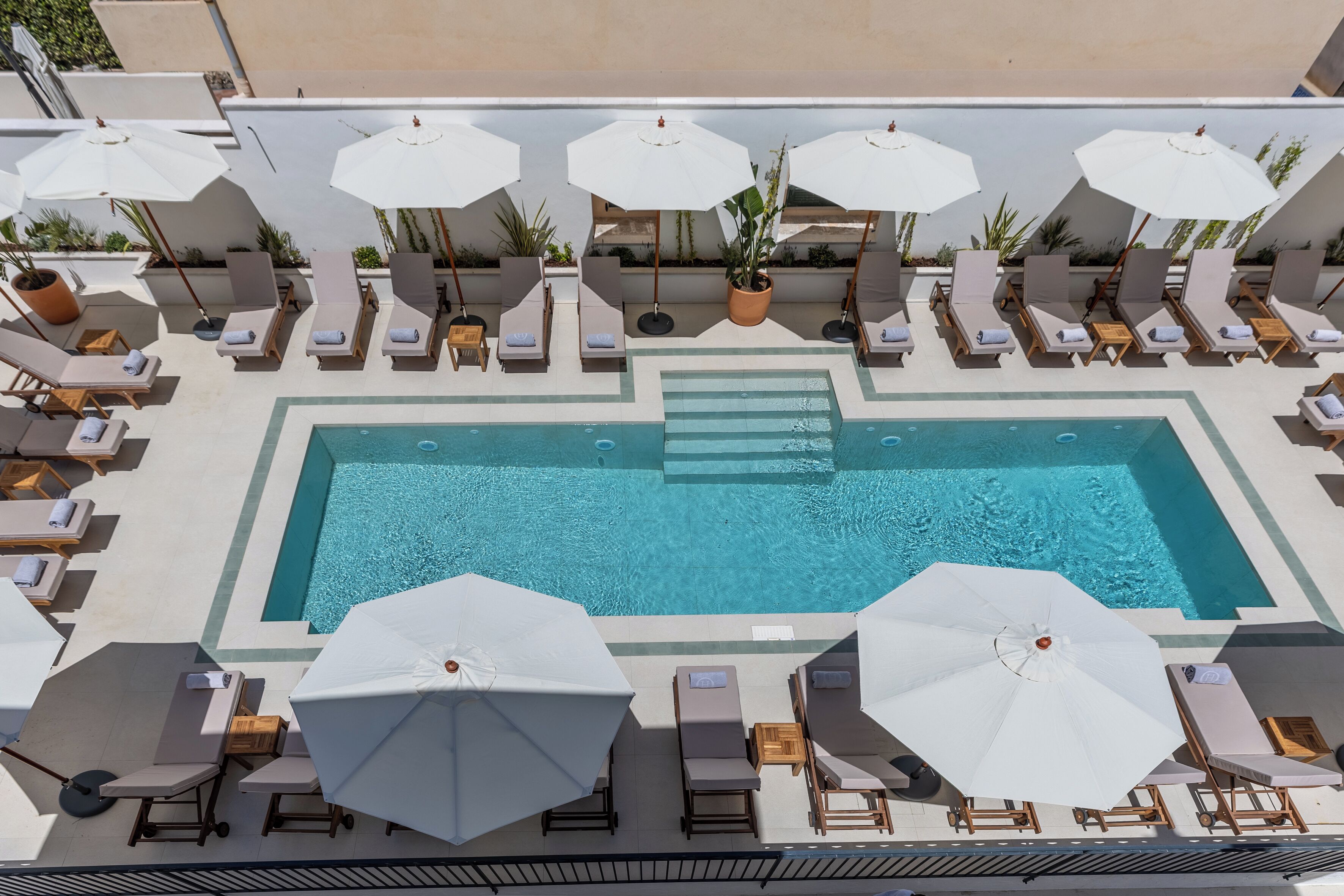 Piscina externa sazonal