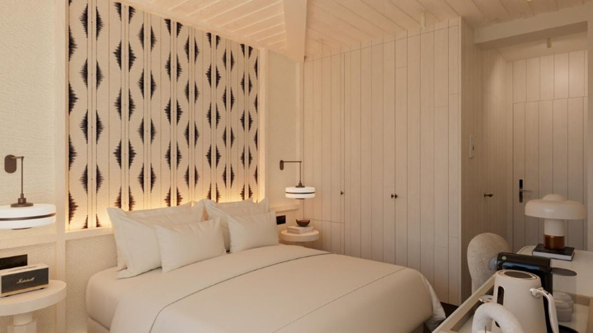 1 غرفة نوم وخزنة داخل الغرفة ومكتب ومكواة/لوح كي