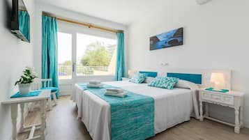 Standard Room | 1 bedroom, minibar, free WiFi, bed sheets