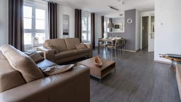 Een televisie en een kantoor