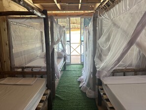 Dormitori compartit bàsic