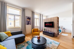 4 개의 침실, 노트북 작업 공간, 암막 커튼, 방음 설비