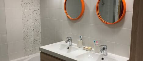 Towels, soap, toilet paper