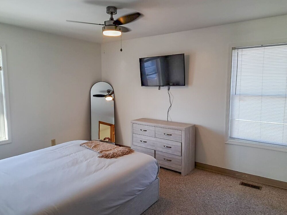 Comfort & Cozy 3/2 in Midwestern charming IL Vrbo