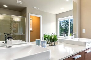 淋浴设施、吹风机