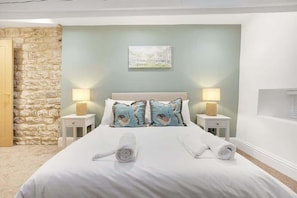 4 Schlafzimmer, Bügeleisen/Bügelbrett, WLAN, Bettwäsche