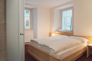 Free WiFi, bed sheets - Lodge Brocco & Posta (Mesocco)