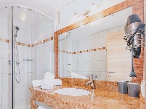 Appartement Haus Elise - TOP 2, Balkon & Bergblick