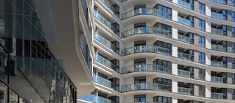 Stylish Apartment in Wola | Balcony and Air Conditioning