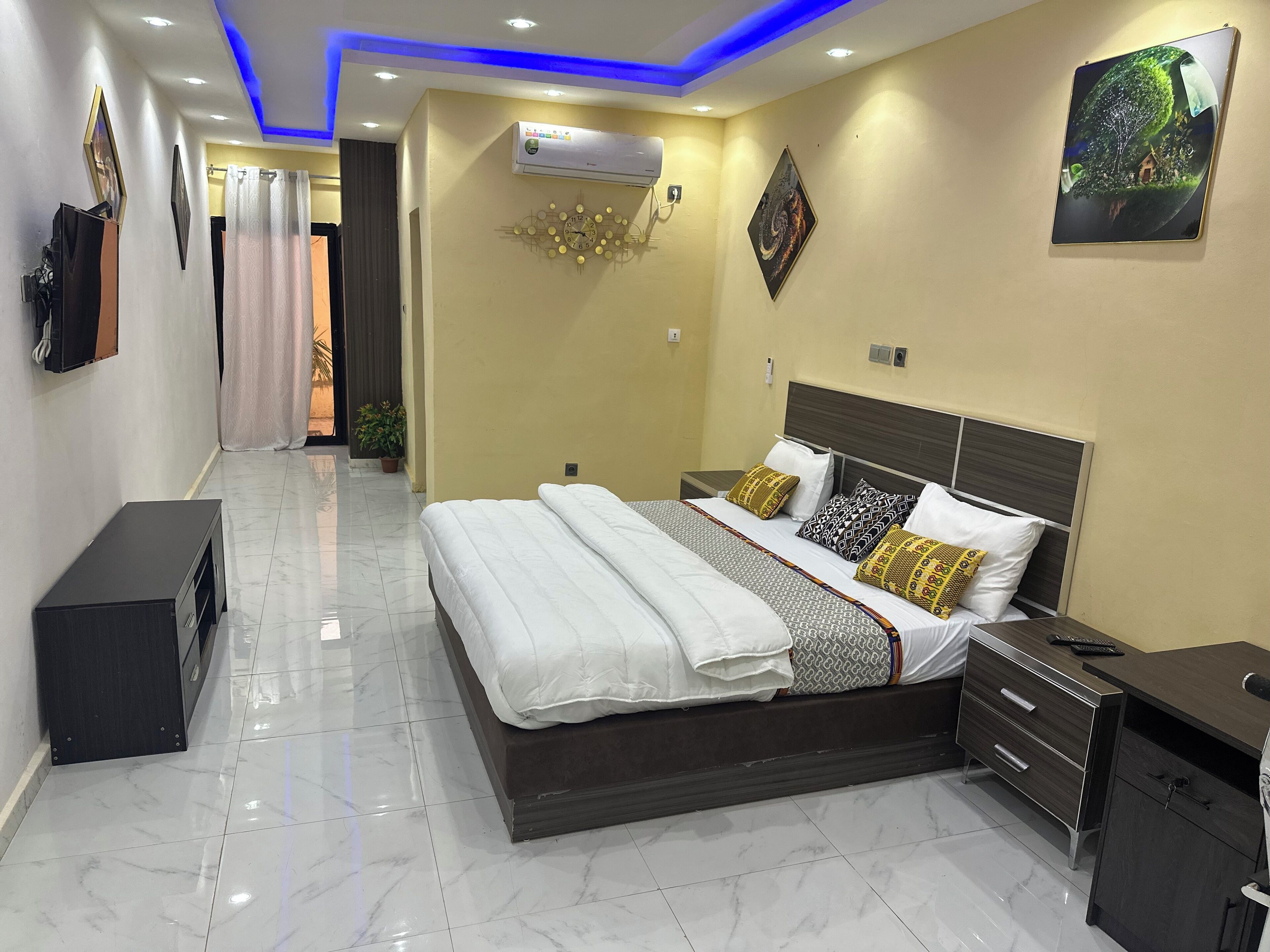 Standard Bungalow, 1 Queen Bed, Garden View