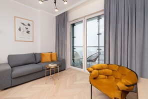 Apartment, 1 Schlafzimmer, Balkon | Wohnbereich