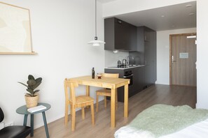 Medium studio with sea view | Private kitchen - Noli Otaniemi (Espoo)