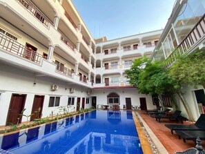 Building design - Golden Bakong Boutique (Siem Reap)