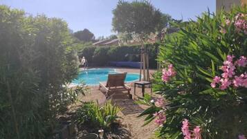 Piscine extérieure, piscine chauffée