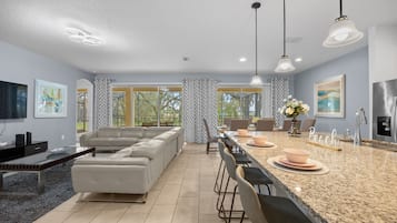 Casa, camere multiple | Interni