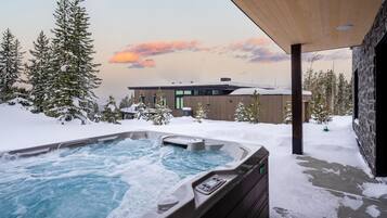 Huis, 4 slaapkamers | Privéspabad