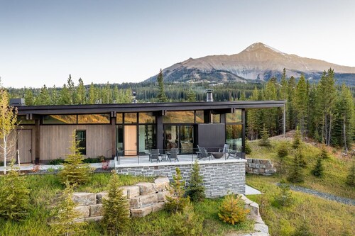 5 Thistle Way 4 Bedroom Home by Moonlight Basin Lodging
