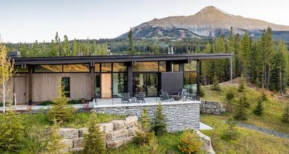 5 Thistle Way 4 Bedroom Home by Moonlight Basin Lodging