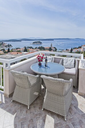 Apartament Deluxe, vistes al mar | Terrassa o pati