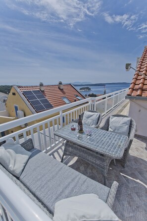Superior Apartment, Sea View | Terrace/patio - Apartmani Kresic 1 (Hvar)