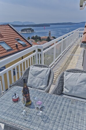 Superior Apartment, Sea View | Terrace/patio - Apartmani Kresic 1 (Hvar)