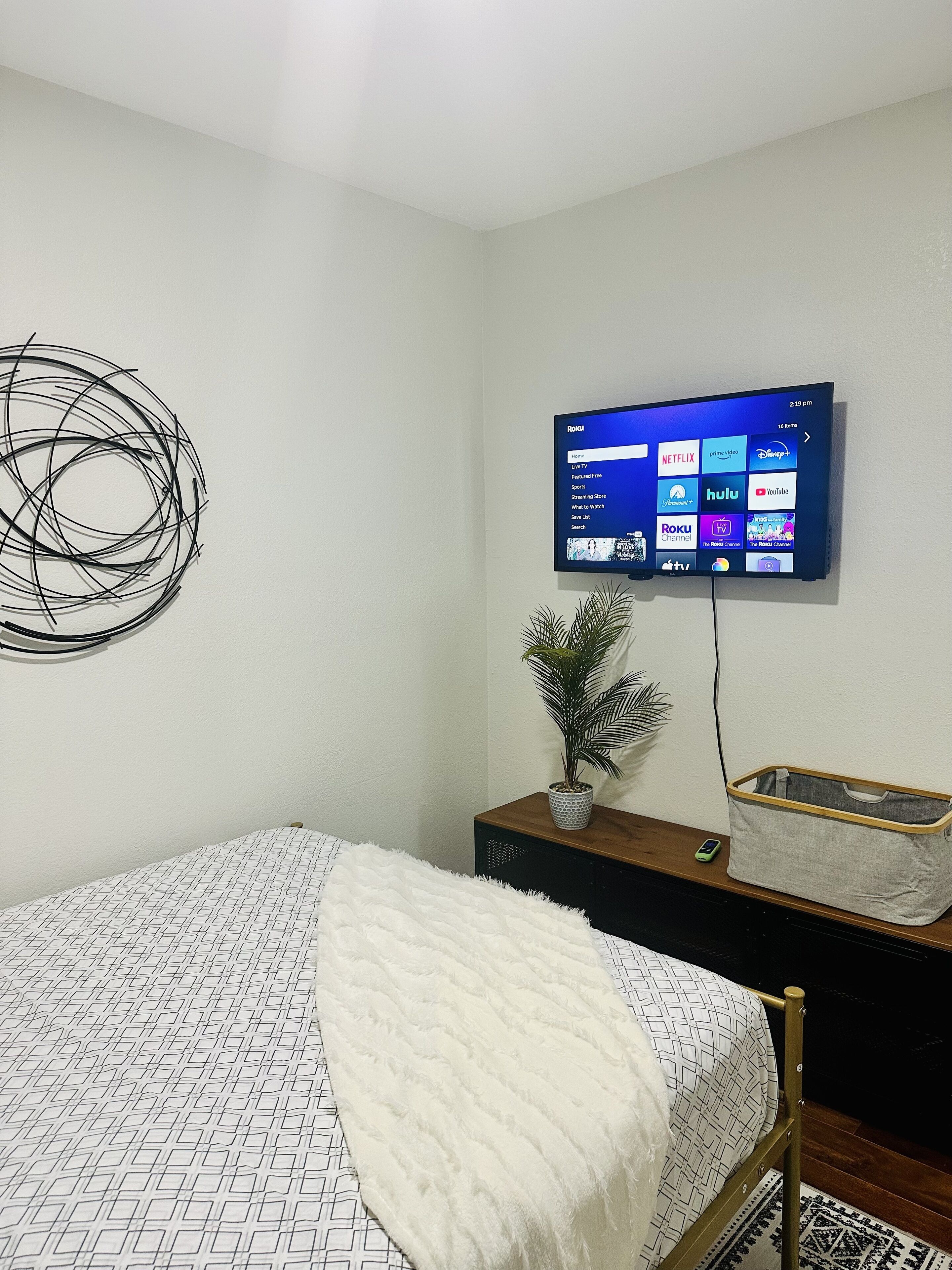 1 bedroom, iron/ironing board, travel crib, free WiFi