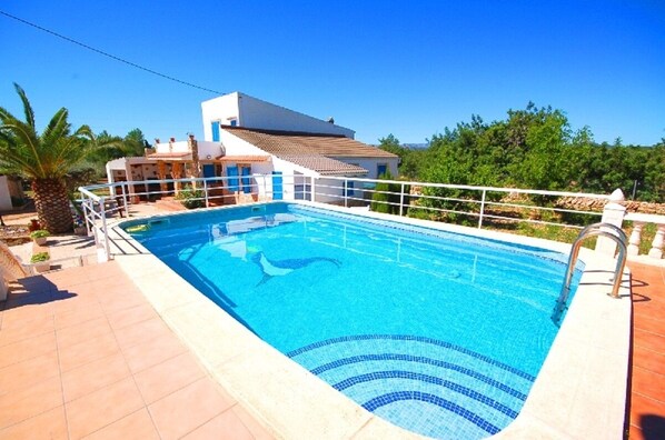 Piscine extérieure