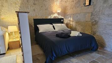 Fer et planche Ă repasser, Wi-Fi gratuit, draps fournis