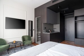 In-room safe, blackout drapes, iron/ironing board, free WiFi - LOOX boutique apartments Gundulićeva (Zagreb)