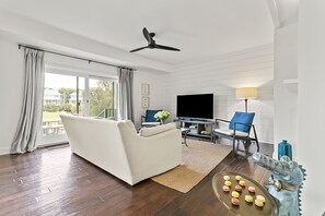 Smart TV - Great Location, popular East Beach neighborhood (Kiawah Island)