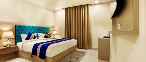 Deluxe szoba kétszemélyes ággyal | Prémium ágynemű, hangszigetelés, ingyenes wifi és ágynemű