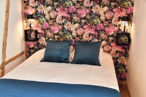 4 bedrooms, free WiFi, bed sheets