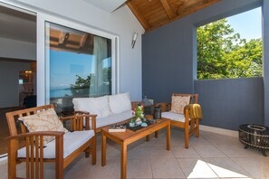 Terrace/patio - Dreamhouse Soline Sea View, Pool and Jacuzzi Green Studio Apartment  (Mlini)
