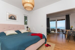 Bügeleisen/Bügelbrett, WLAN, Bettwäsche