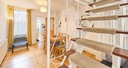 Host & Stay | Saint Peters