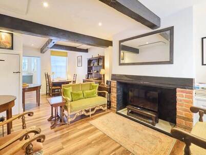 Host & Stay | St Radigunds House