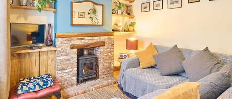 TV, fireplace, offices