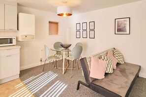 Interior - Host & Stay | King's Corner (Canterbury)