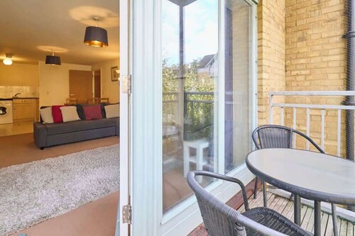 Host & Stay | Bingley Court