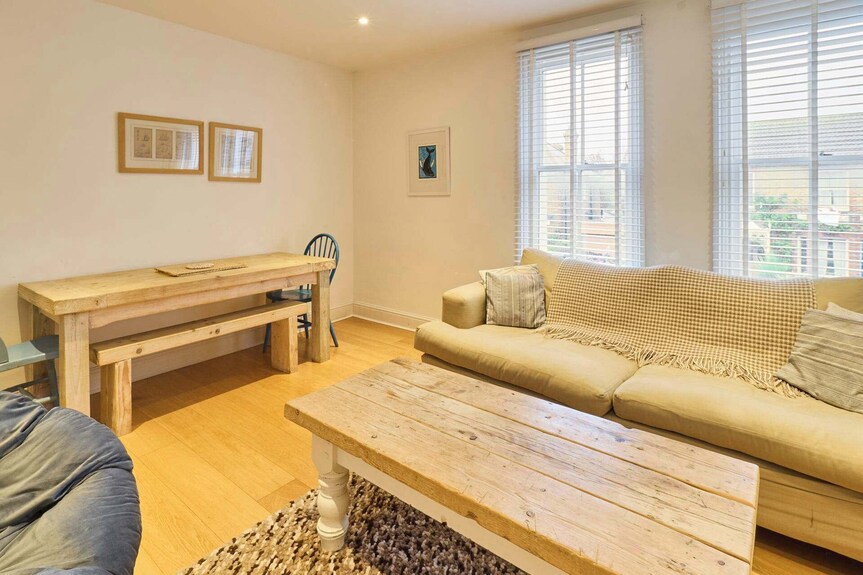 Host & Stay | Sail Away - Whitstable
