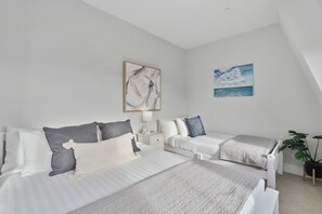 2 多间卧室、办公桌、免费 WiFi、床单