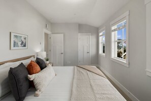 2 Schlafzimmer, Schreibtisch, kostenloses WLAN, Bettwäsche