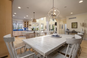 Dining - GORGEOUS 5 BR HOME IN REHOBOTH BEACH - 147 Columbia Ave (Rehoboth Beach)