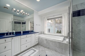 Shower, jetted tub, hair dryer