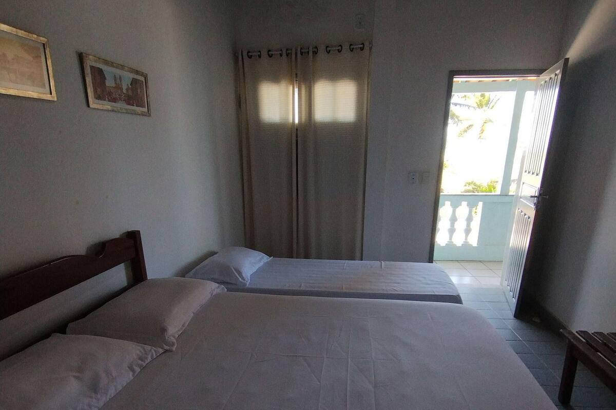 1 bedroom, desk, free WiFi, bed sheets