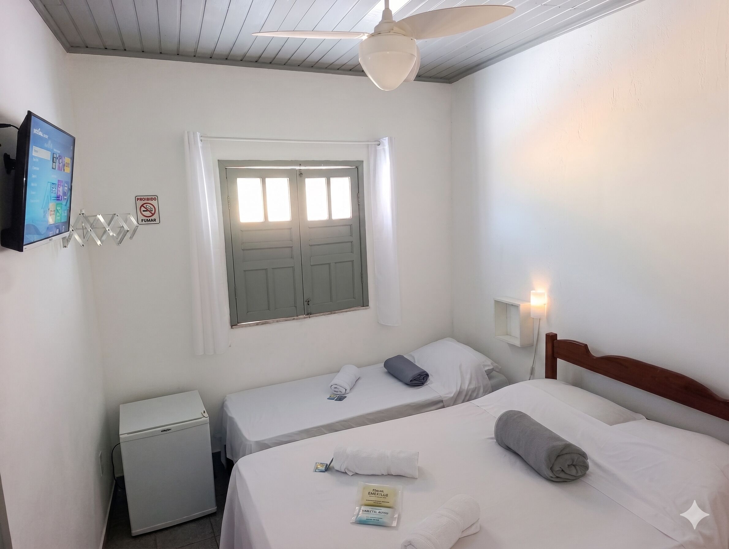 Economy-Zimmer | 1 Schlafzimmer, Schreibtisch, laptopgeeigneter Arbeitsplatz