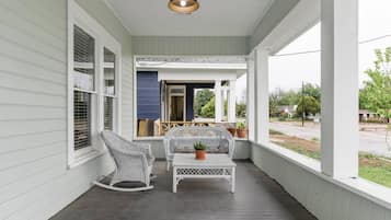 Casa | 2 habitaciones, tabla de planchar con plancha y internet