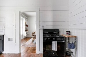 Hus | 2 soverom, strykejern/-brett og internett